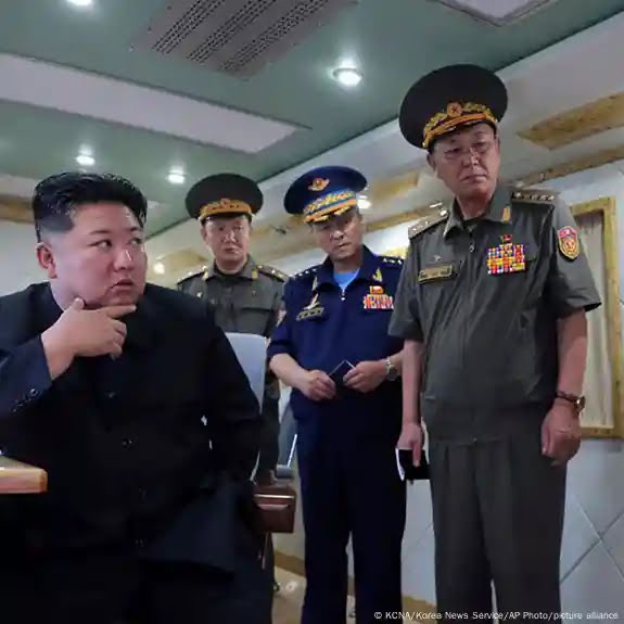 Corea del norte prueba dos "nuevos" misiles de defensa aérea 